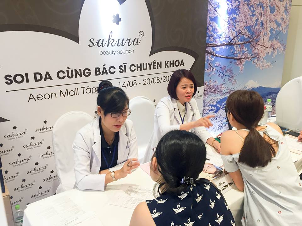 Ưu đãi SỐC: Soi khám da miễn phí cùng bác sĩ và nhận ngay hàng trăm phần quà giá trị từ Sakura Beauty Japan