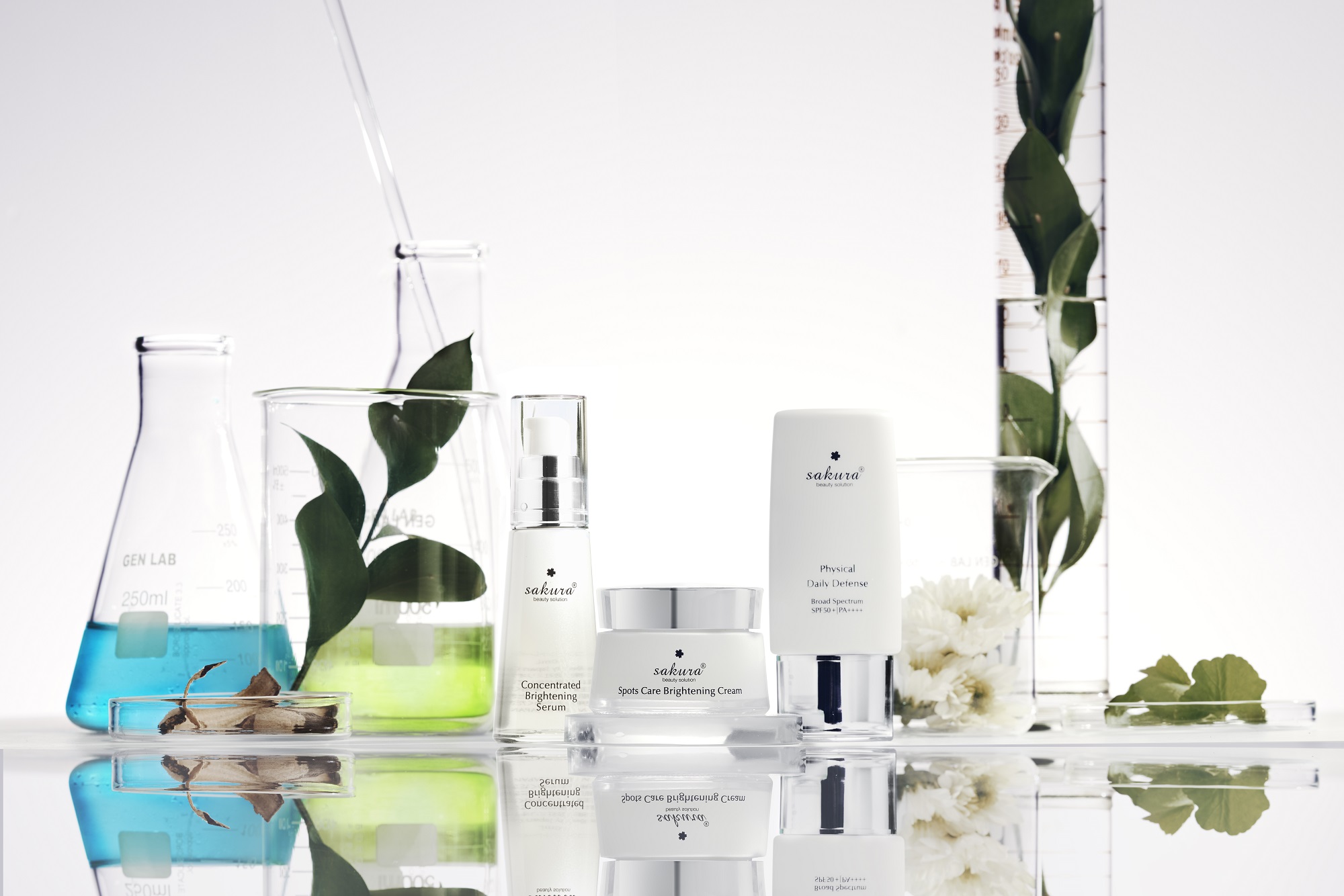 Điểm danh 5 thành phần dưỡng chất làm trắng da vượt trội có trong Sakura Brightening Set
