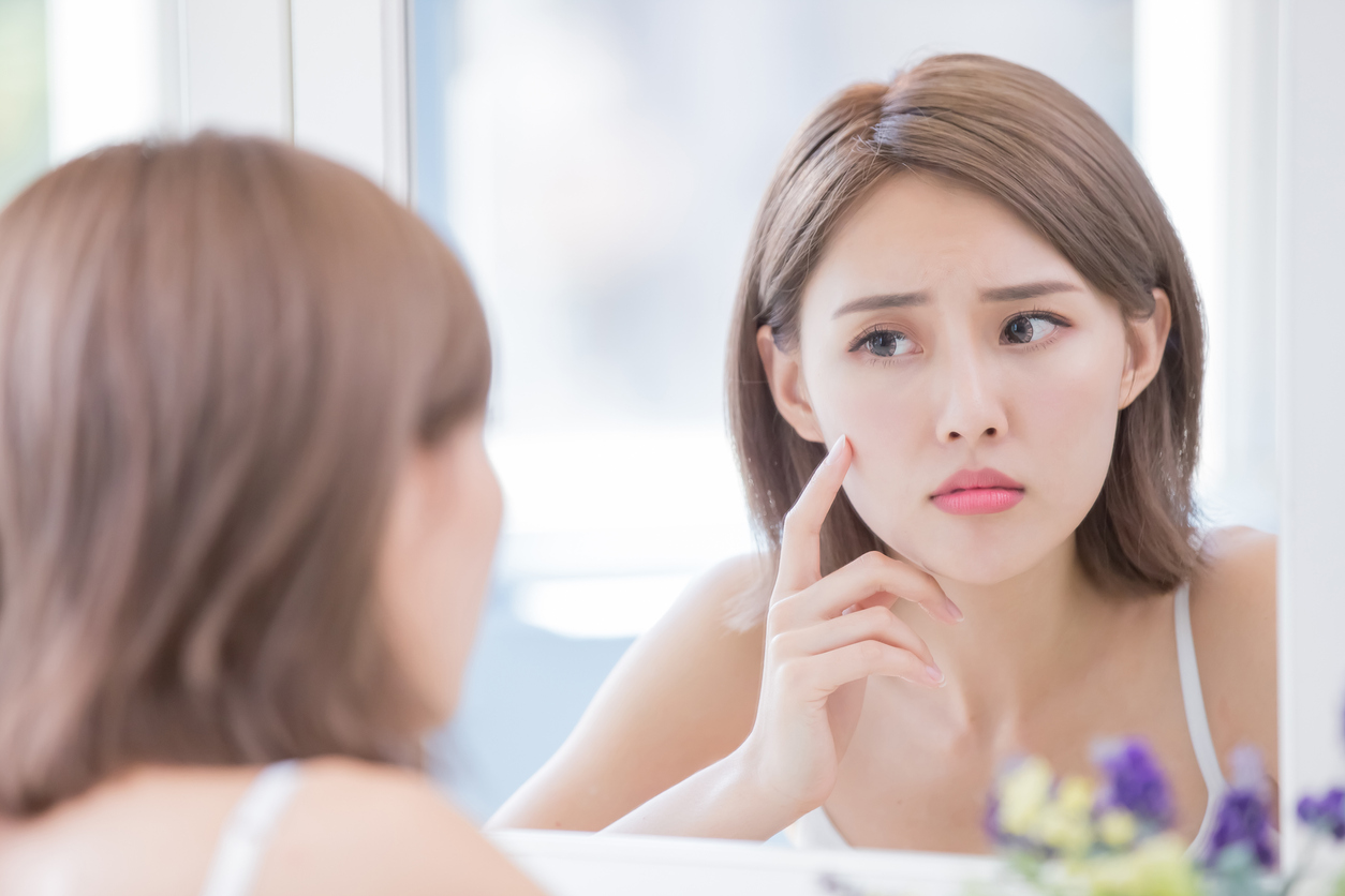 “BÓC MẼ” NHỮNG SỰ THẬT VỀ MỤN ẨN MÀ BẠN CHƯA TỪNG BIẾT ĐẾN