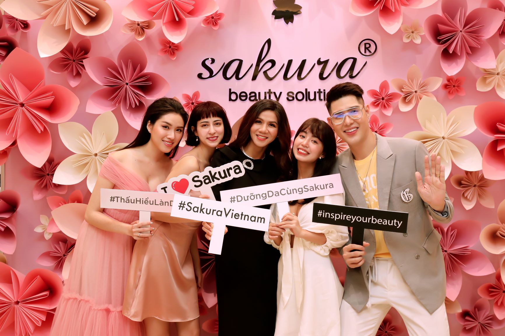 Siêu mẫu Thanh Hằng tham dự Talkshow